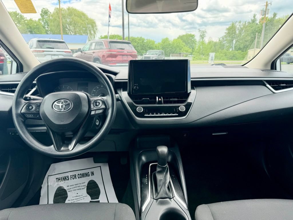 Used 2023 Toyota Corolla LE FWD image 13