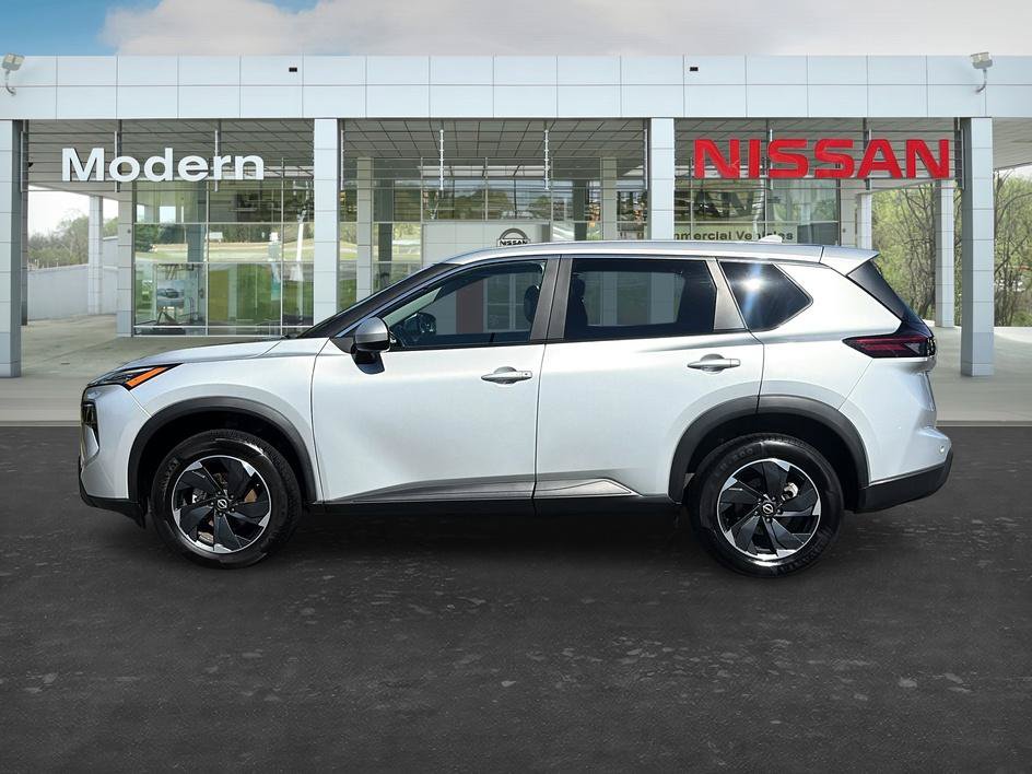 Certified 2025 Nissan Rogue SV AWD/4WD image 2