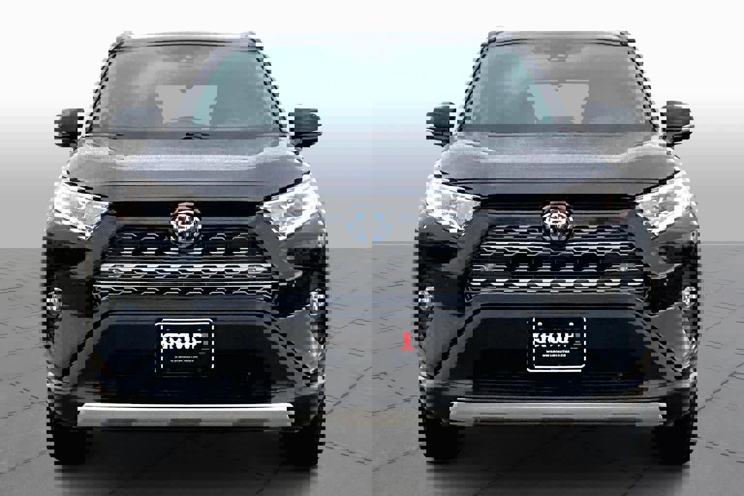 Used 2021 Toyota RAV4 Limited image 4