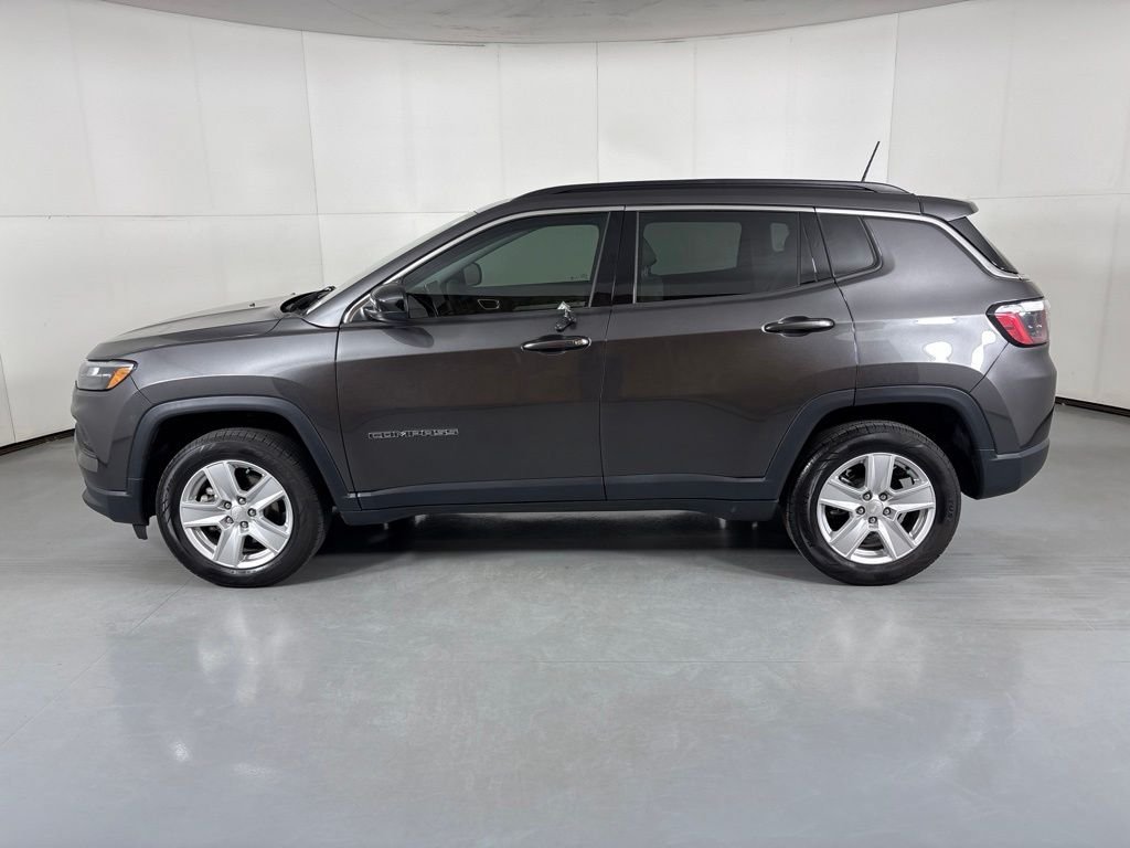 Used 2022 Jeep Compass Latitude AWD/4WD image 5