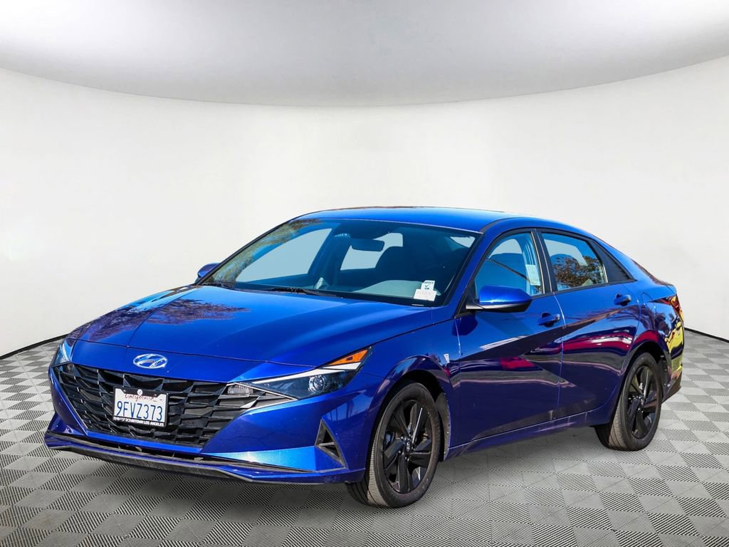 Used 2023 Hyundai Elantra SEL image 4