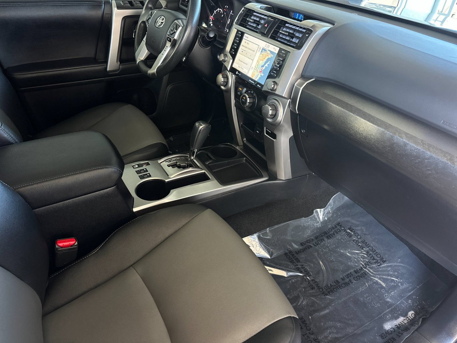 Used 2022 Toyota 4Runner SR5 Premium w/ Moonroof Package RWD image 15