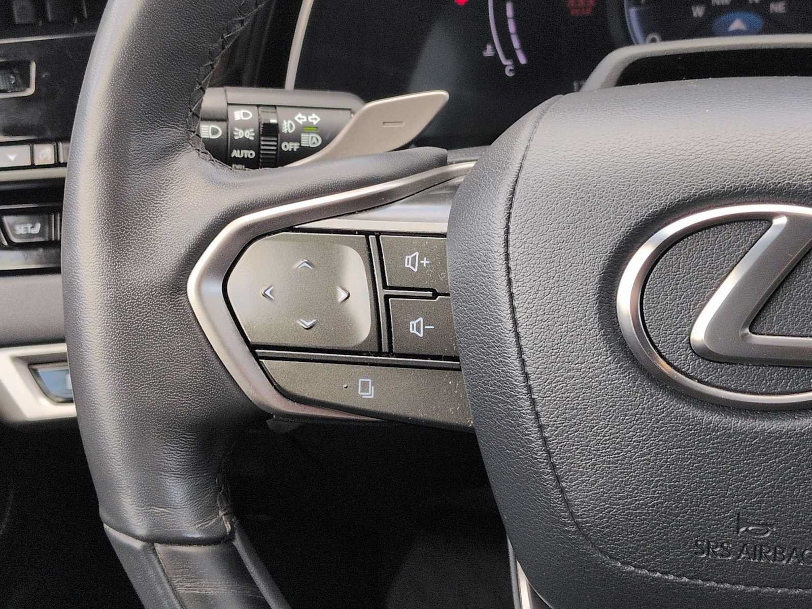 Used 2023 Lexus RX 350 AWD w/ Cold Area Package image 26