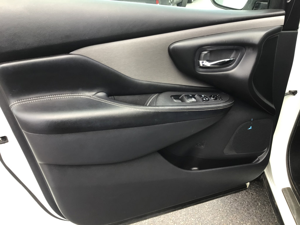 Used 2022 Nissan Murano SV w/ SV Midnight Edition Package AWD/4WD image 6