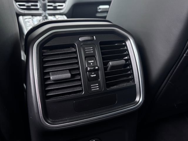 Certified 2021 Porsche Macan image 24