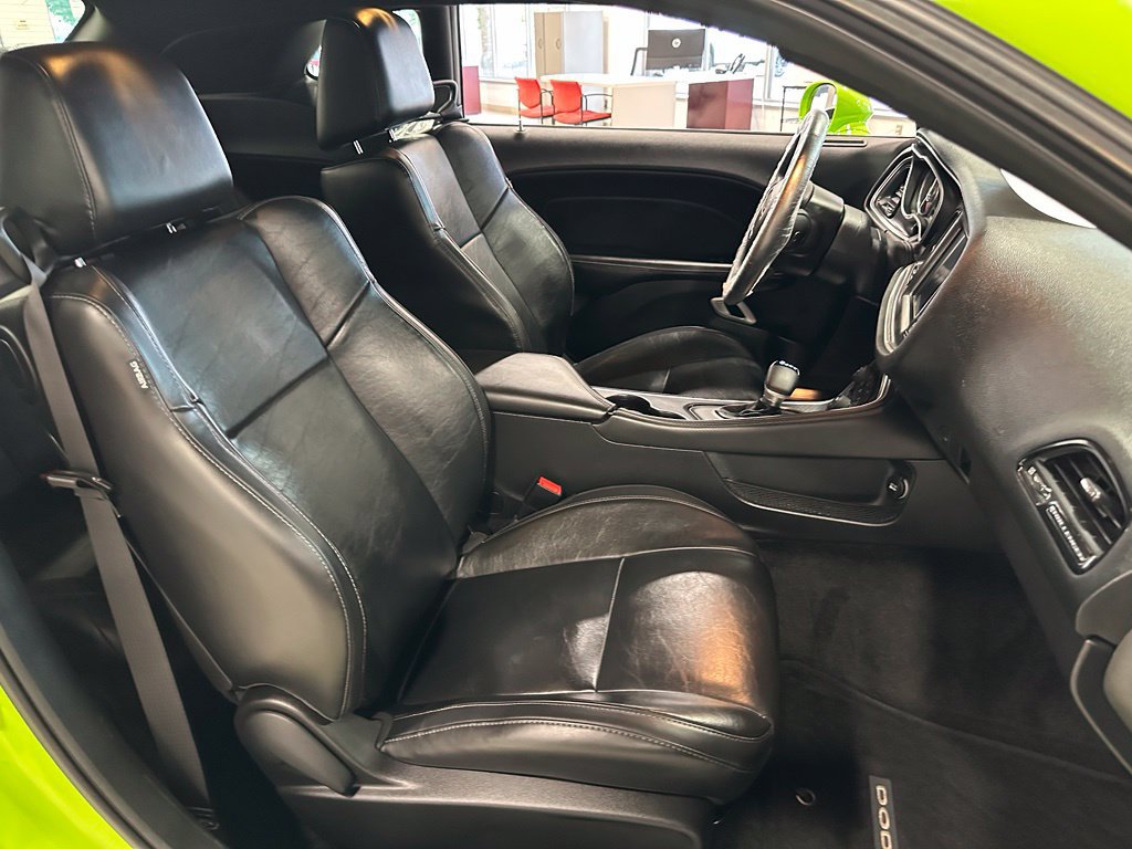 Used 2015 Dodge Challenger R/T Plus RWD image 20