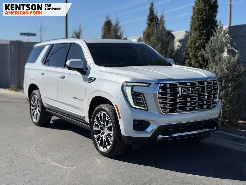 Used 2025 GMC Yukon Denali w/ Sun & Power Step Package image 13