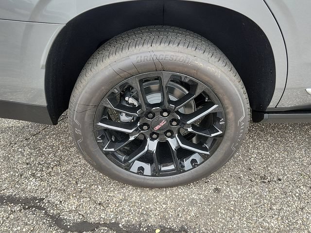 New 2026 GMC Yukon Denali w/ Sun & Power Step Package AWD/4WD image 5