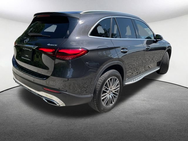 Used 2025 Mercedes-Benz GLC 300 4MATIC image 17
