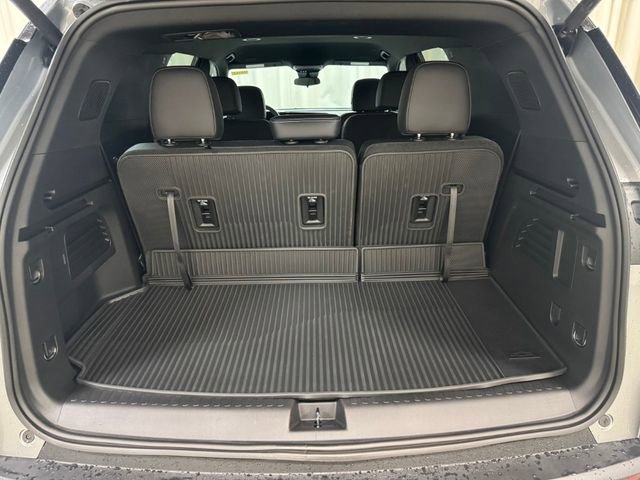 New 2026 Chevrolet Traverse LT w/ LPO, Floor Liner Package AWD/4WD image 34