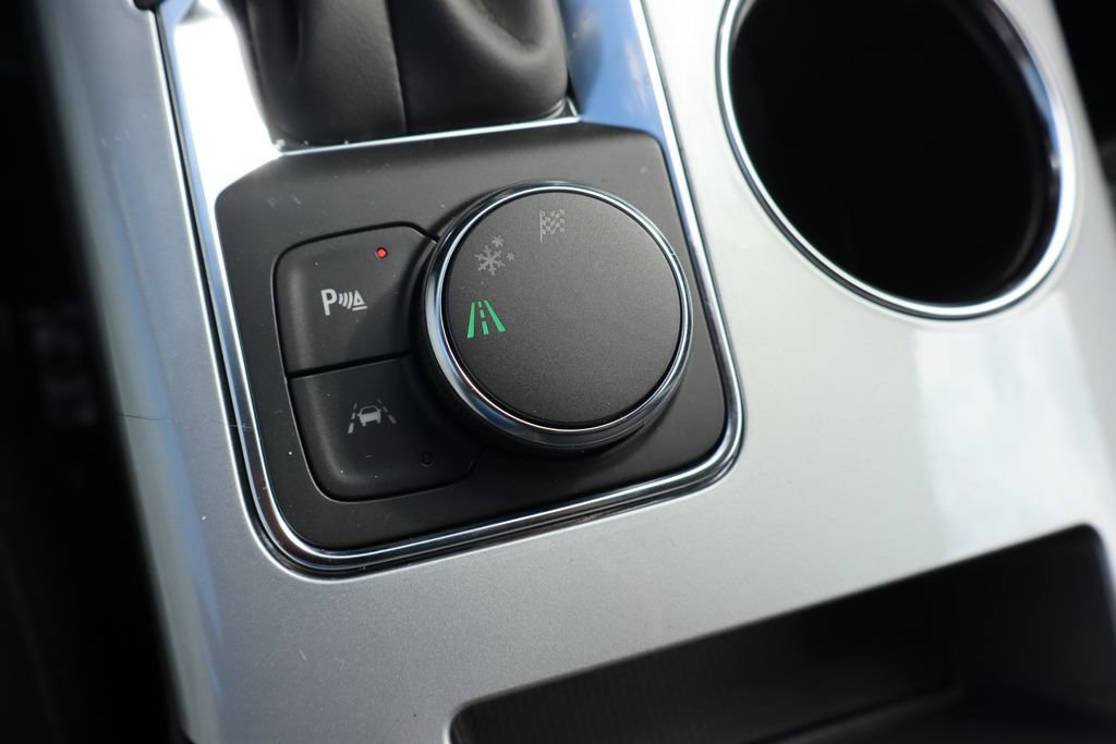 New 2026 Chevrolet Blazer LT w/ Convenience Package FWD image 10