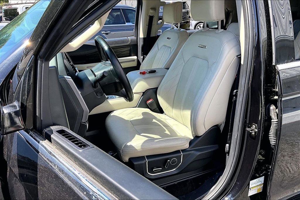 Used 2020 Ford Expedition Platinum AWD/4WD image 21