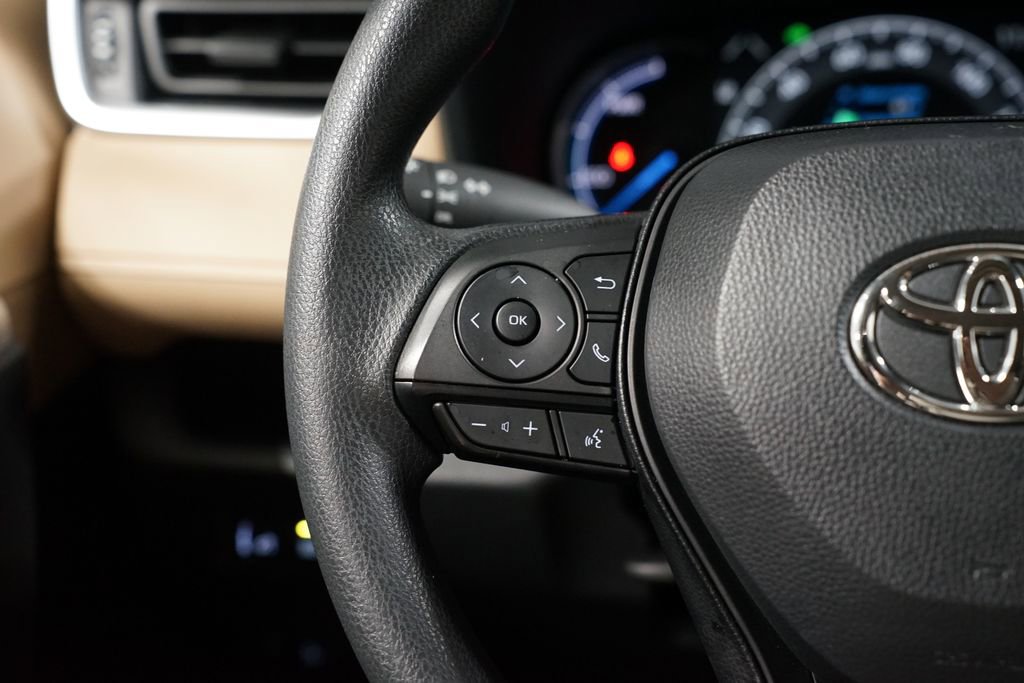 Certified 2025 Toyota RAV4 LE image 14