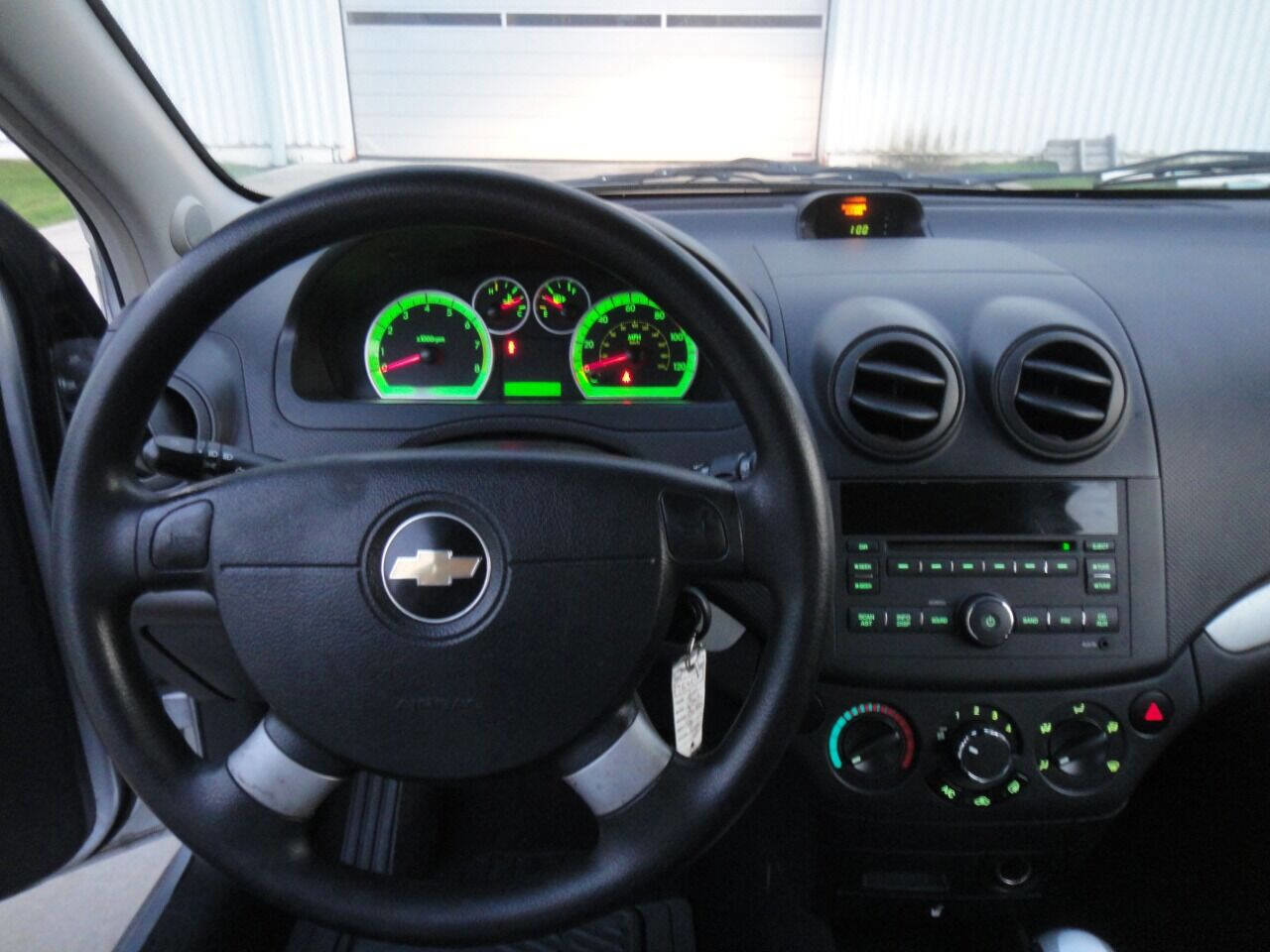 Used 2011 Chevrolet Aveo5 LT w/ Power and Convenience Package image 12