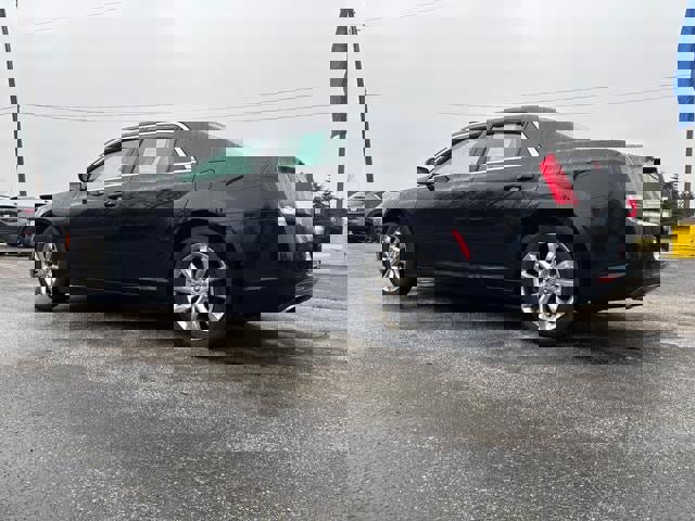 Used 2017 Chrysler 300 Touring w/ Value Package image 5