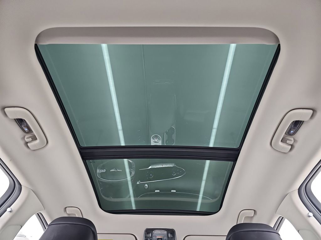 Used 2023 Genesis GV70 2.5T w/ Select Package image 49