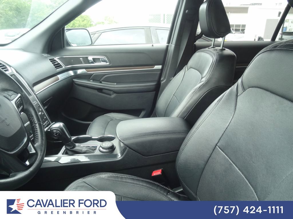 Used 2018 Ford Explorer Limited w/ Equipment Group 301A AWD/4WD image 6