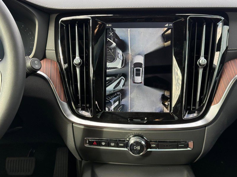 New 2026 Volvo V60 B5 Cross Country Ultra w/ Climate Package image 8