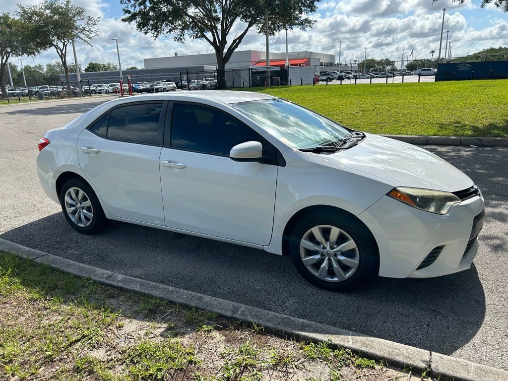 Used 2015 Toyota Corolla LE FWD image 8