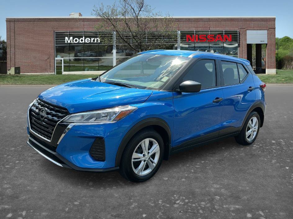 Used 2025 Nissan Kicks Play S FWD image 1