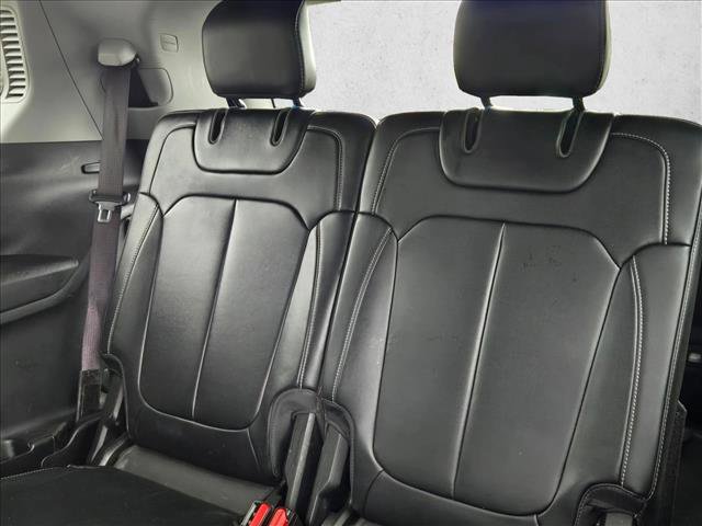 Used 2021 Jeep Grand Cherokee L Limited image 21