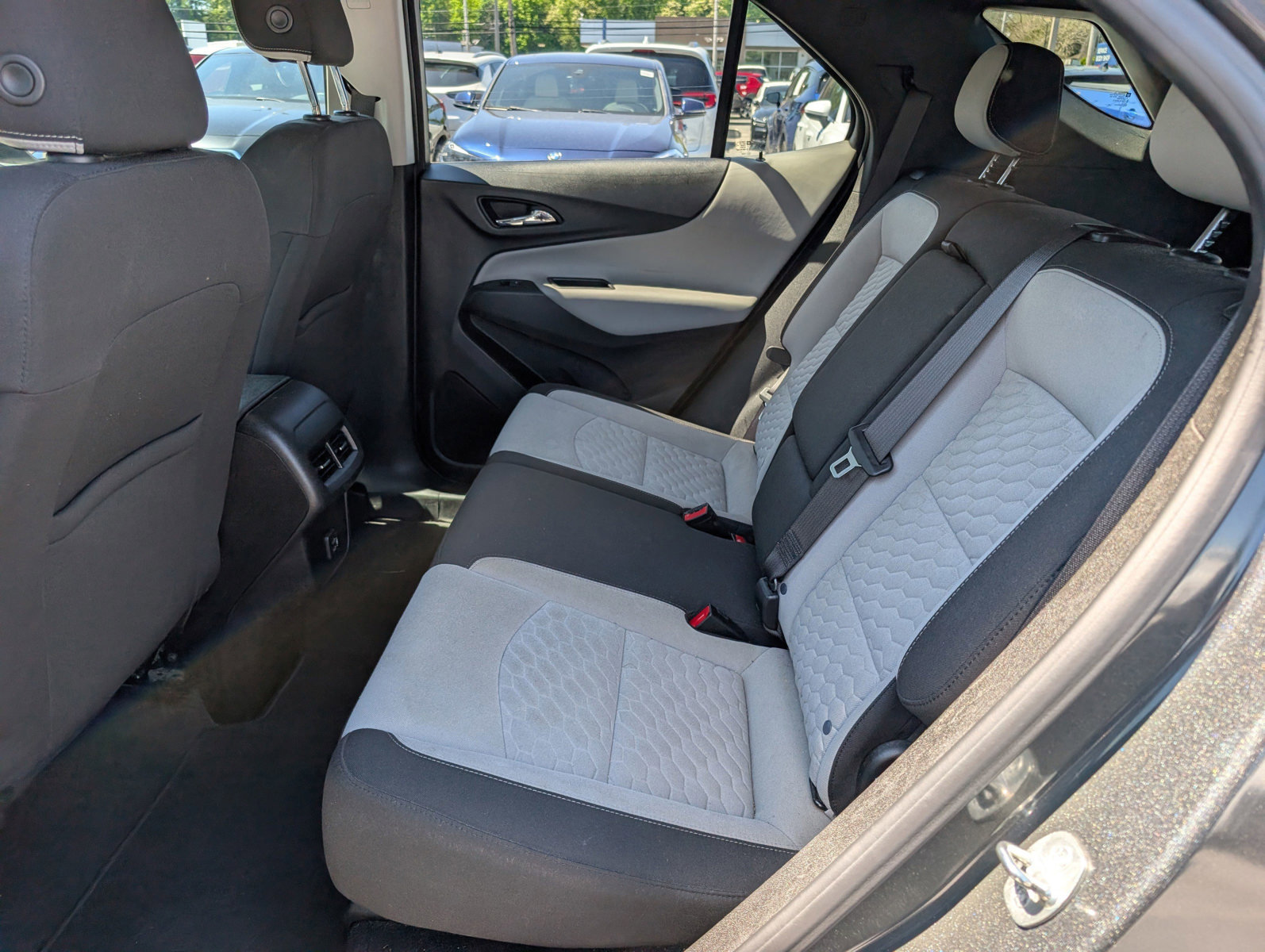 Used 2021 Chevrolet Equinox LS w/ LS Convenience Package FWD image 14