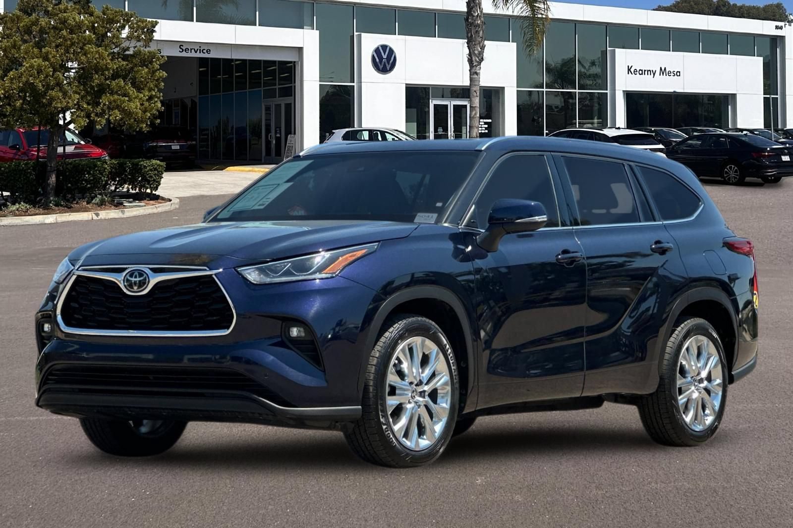 Used 2020 Toyota Highlander Limited FWD image 8