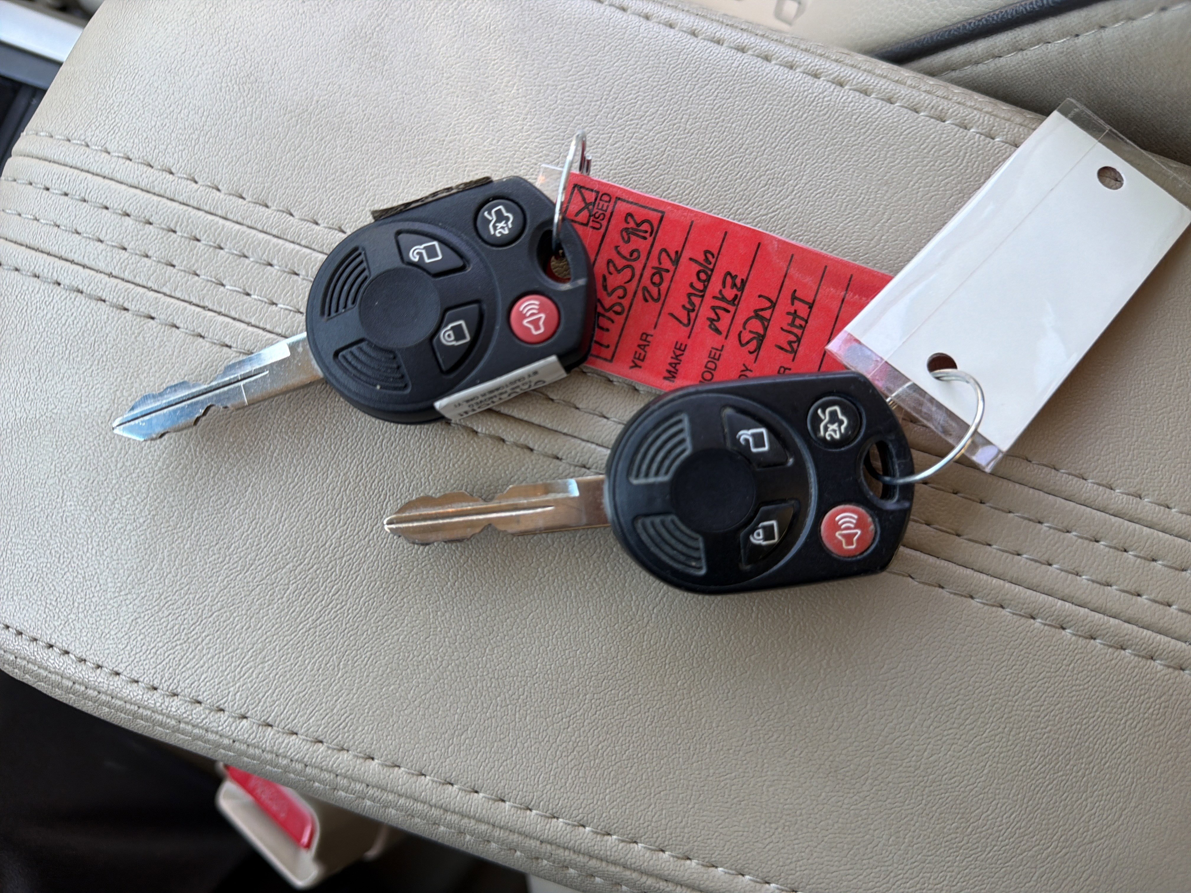 Used 2012 Lincoln MKZ FWD image 37