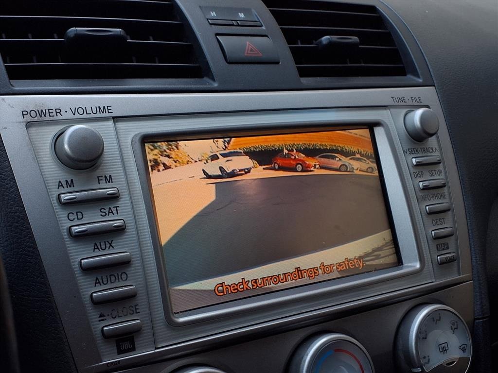 Used 2011 Toyota Camry SE image 8