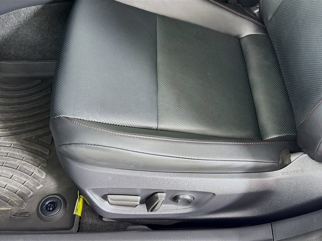Certified 2024 Toyota Prius Prime Premium FWD image 22