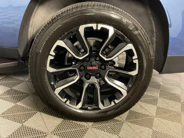 Used 2025 GMC Yukon XL Elevation w/ LPO, Elevation Black Package AWD/4WD image 40