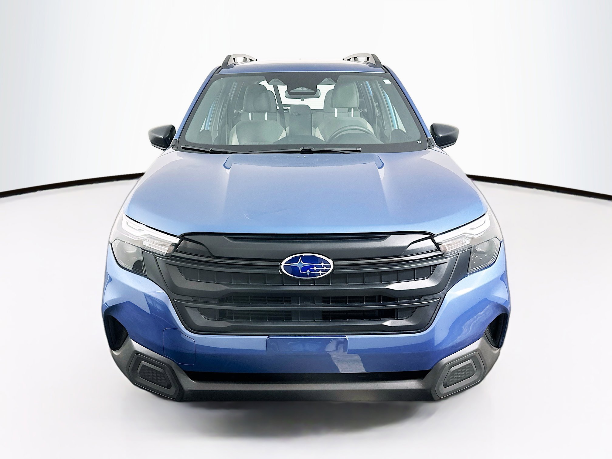 Used 2025 Subaru Forester AWD/4WD image 2