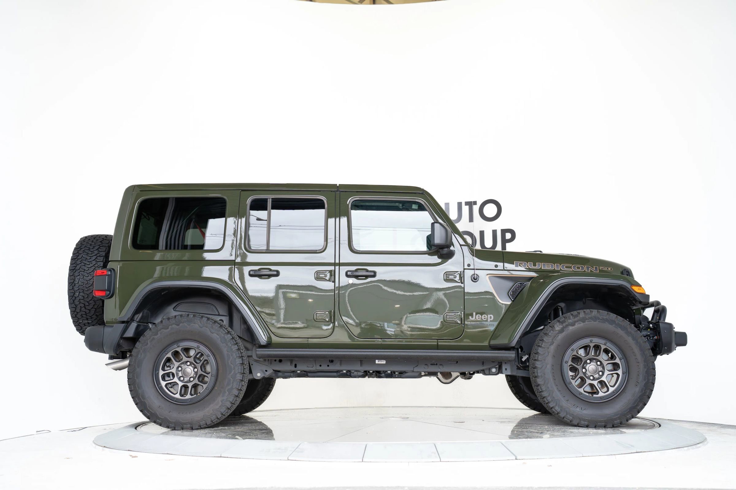 Used 2023 Jeep Wrangler Unlimited Rubicon 392 AWD/4WD image 28