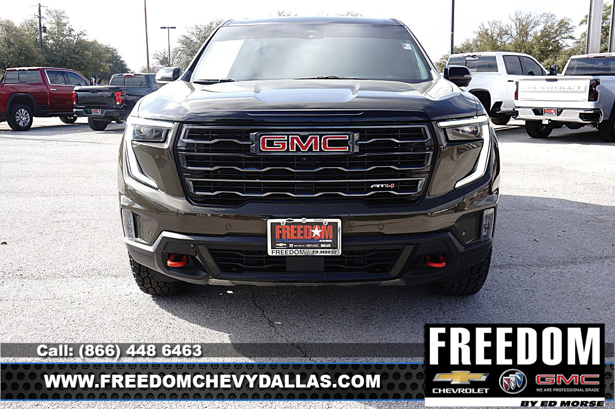 Used 2024 GMC Acadia AT4 w/ Super Cruise Package image 2