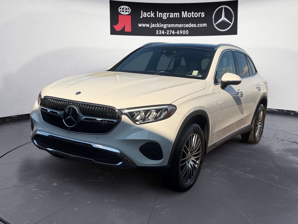 Certified 2026 Mercedes-Benz GLC 300 image 1