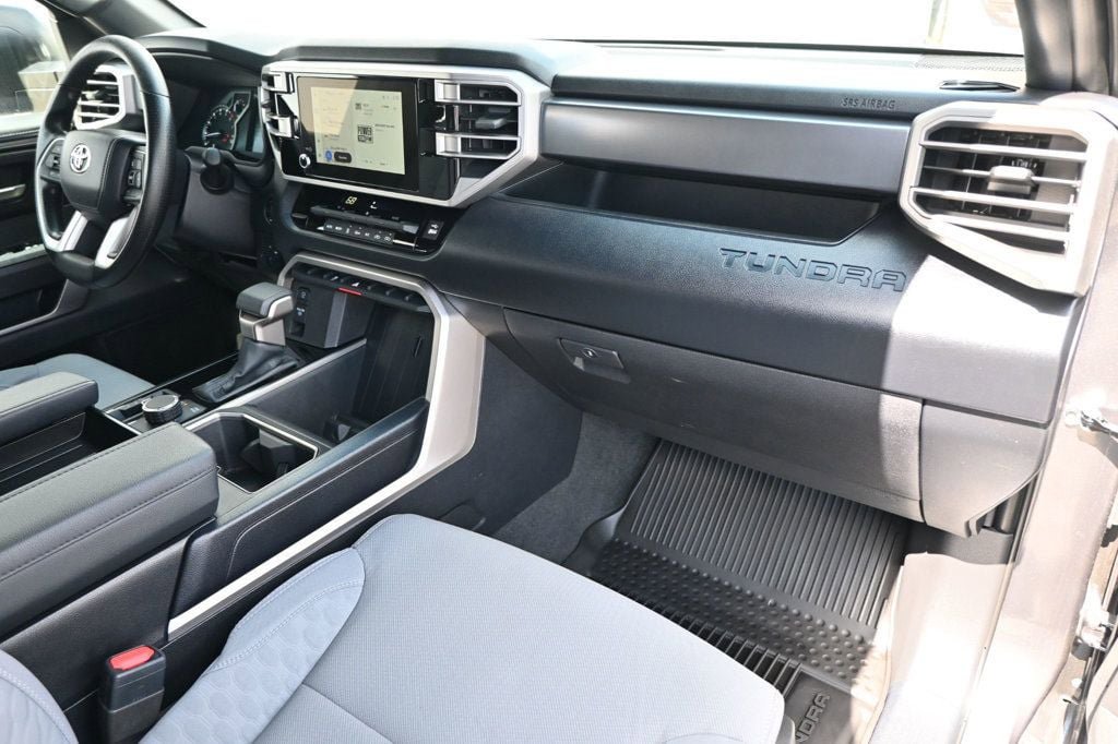Used 2025 Toyota Tundra SR5 AWD/4WD image 8