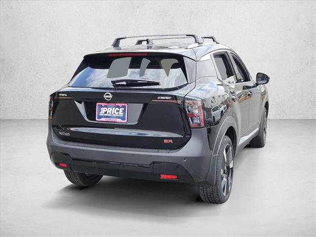 Used 2025 Nissan Kicks SR FWD image 5