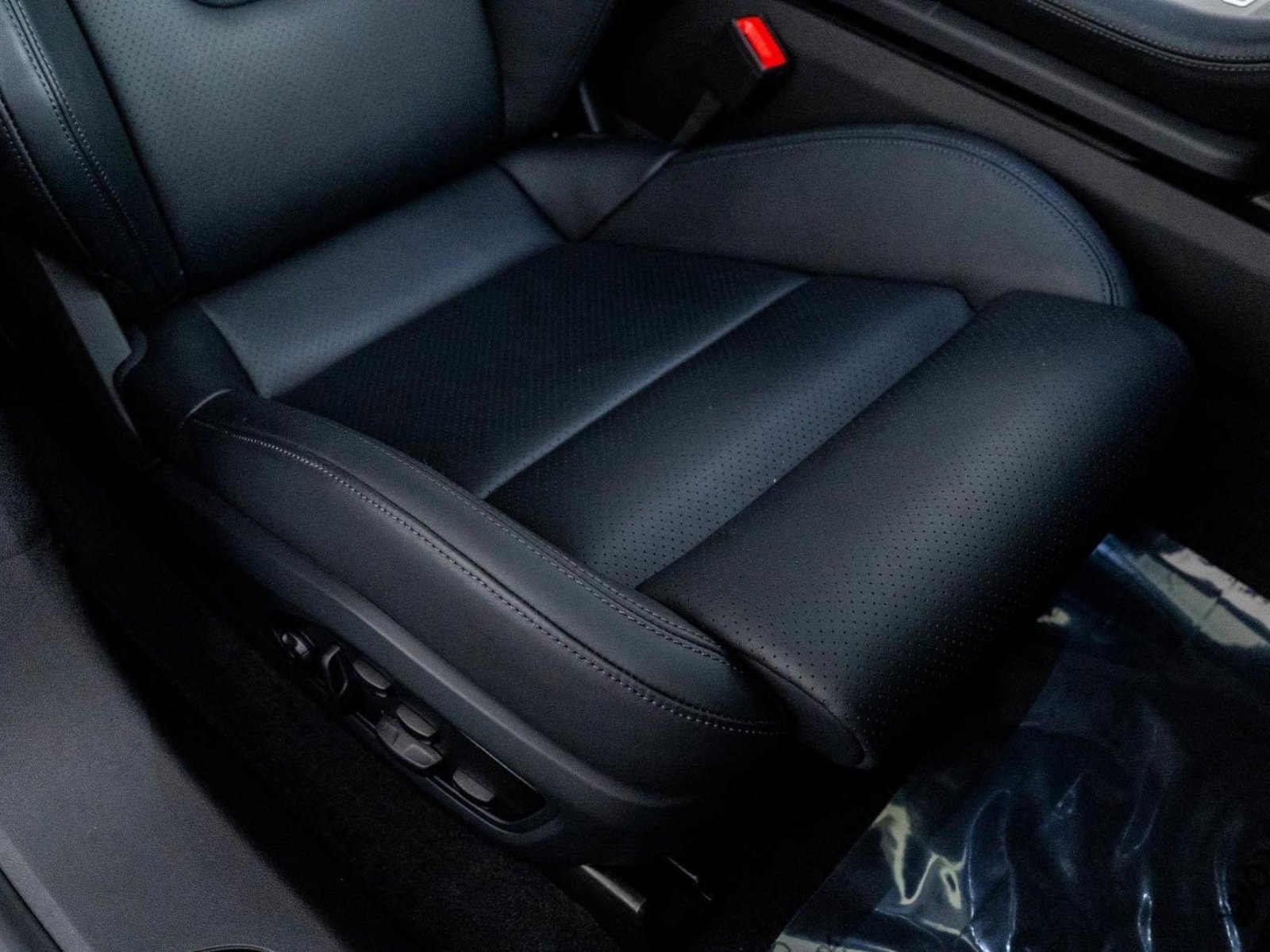 Used 2024 Porsche Taycan GTS w/ Premium Package (P6U) image 50