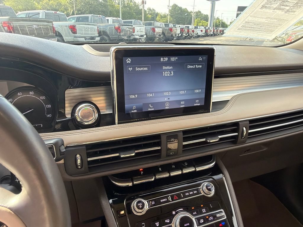 Used 2020 Lincoln Corsair FWD w/ Premium Package image 16