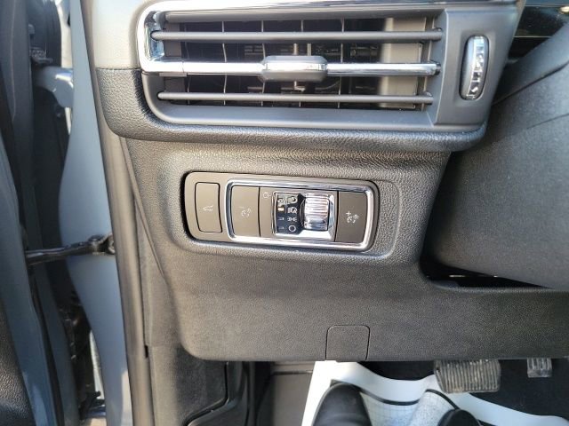 Certified 2024 Lincoln Corsair AWD w/ Equipment Group 101A image 41