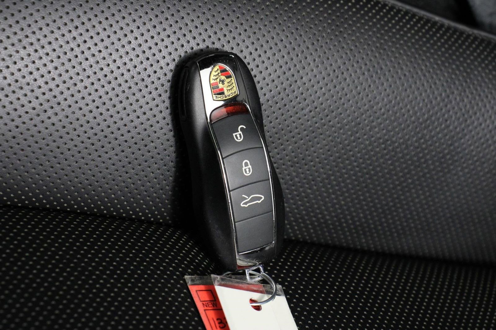 Certified 2017 Porsche 911 Carrera 4S image 33