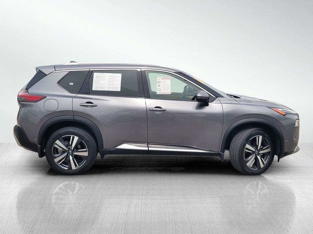 Used 2023 Nissan Rogue Platinum w/ Platinum Premium Package image 3