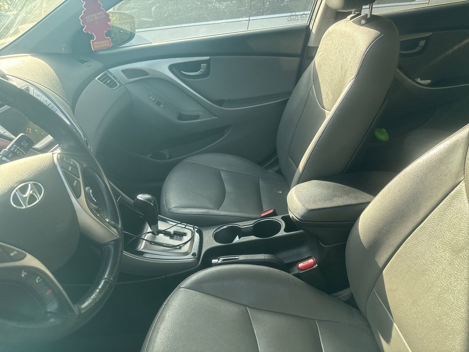 Used 2013 Hyundai Elantra Limited w/ Technology Pkg image 4