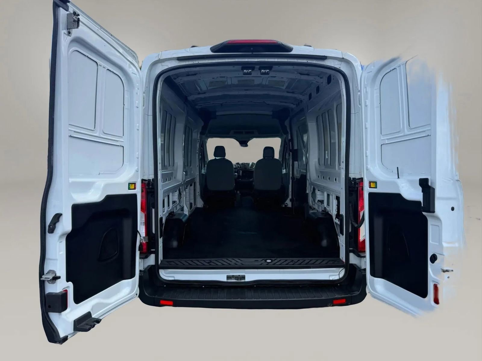 Used 2018 Ford Transit 250 148 Medium Roof RWD image 26