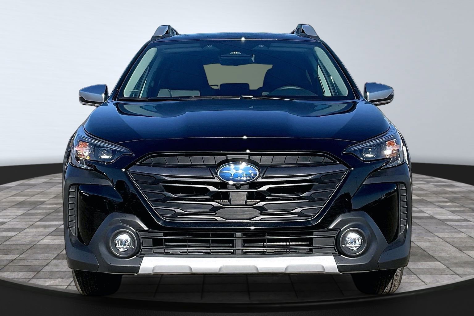 Certified 2025 Subaru Outback Touring w/ Popular Package #2 image 3