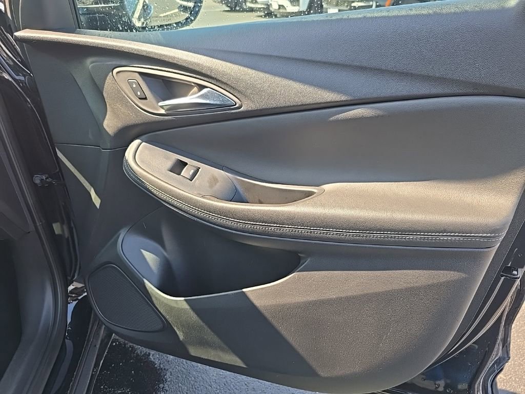 Used 2025 Buick Encore GX Preferred FWD image 59