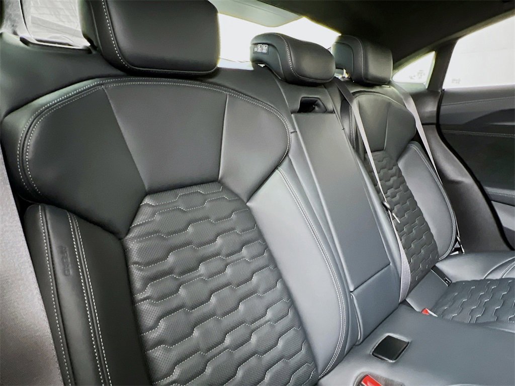 New 2026 Audi RS e-tron GT performance image 25