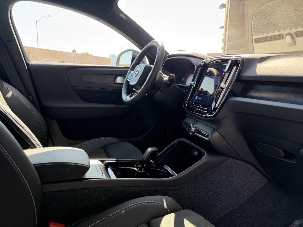 Used 2023 Volvo C40 P8 Recharge Plus AWD/4WD image 41