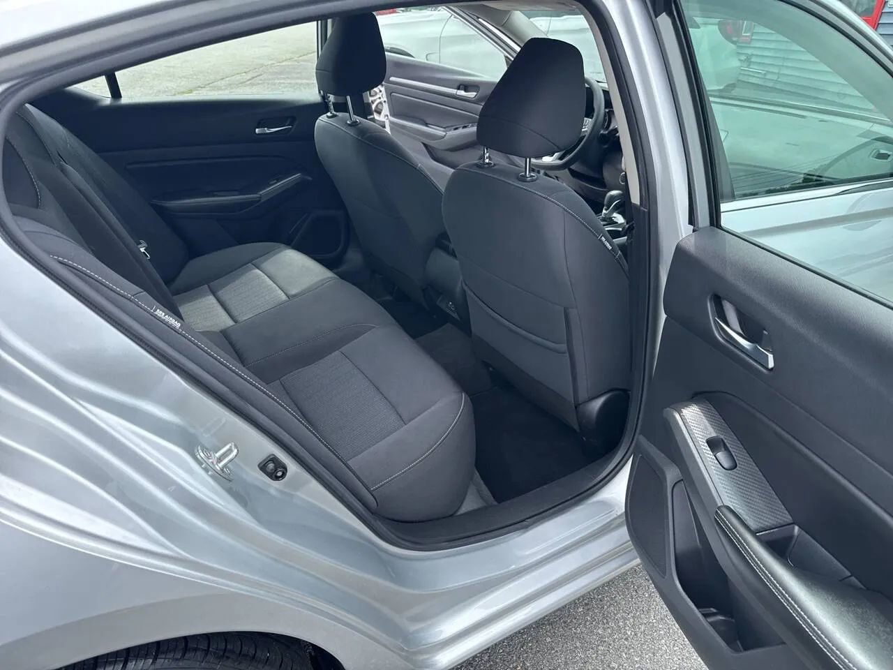 Used 2022 Nissan Altima 2.5 SV image 26