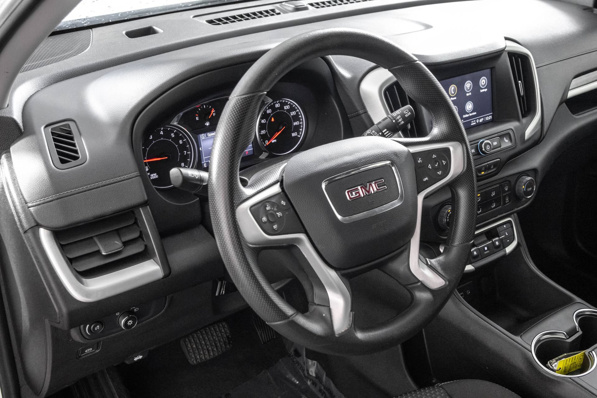 Used 2024 GMC Terrain SLE AWD/4WD image 32